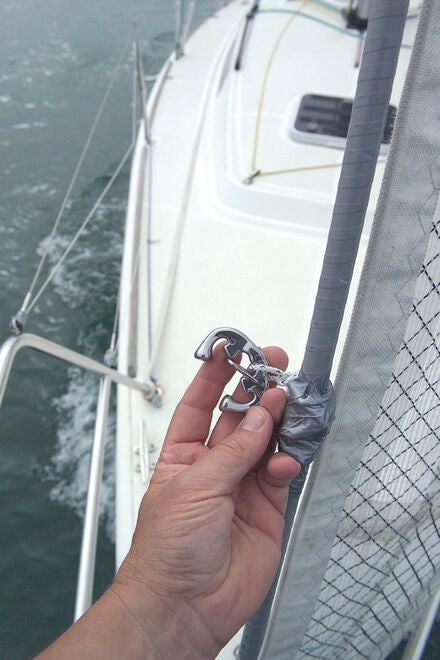 Opening luff rope prefeeder